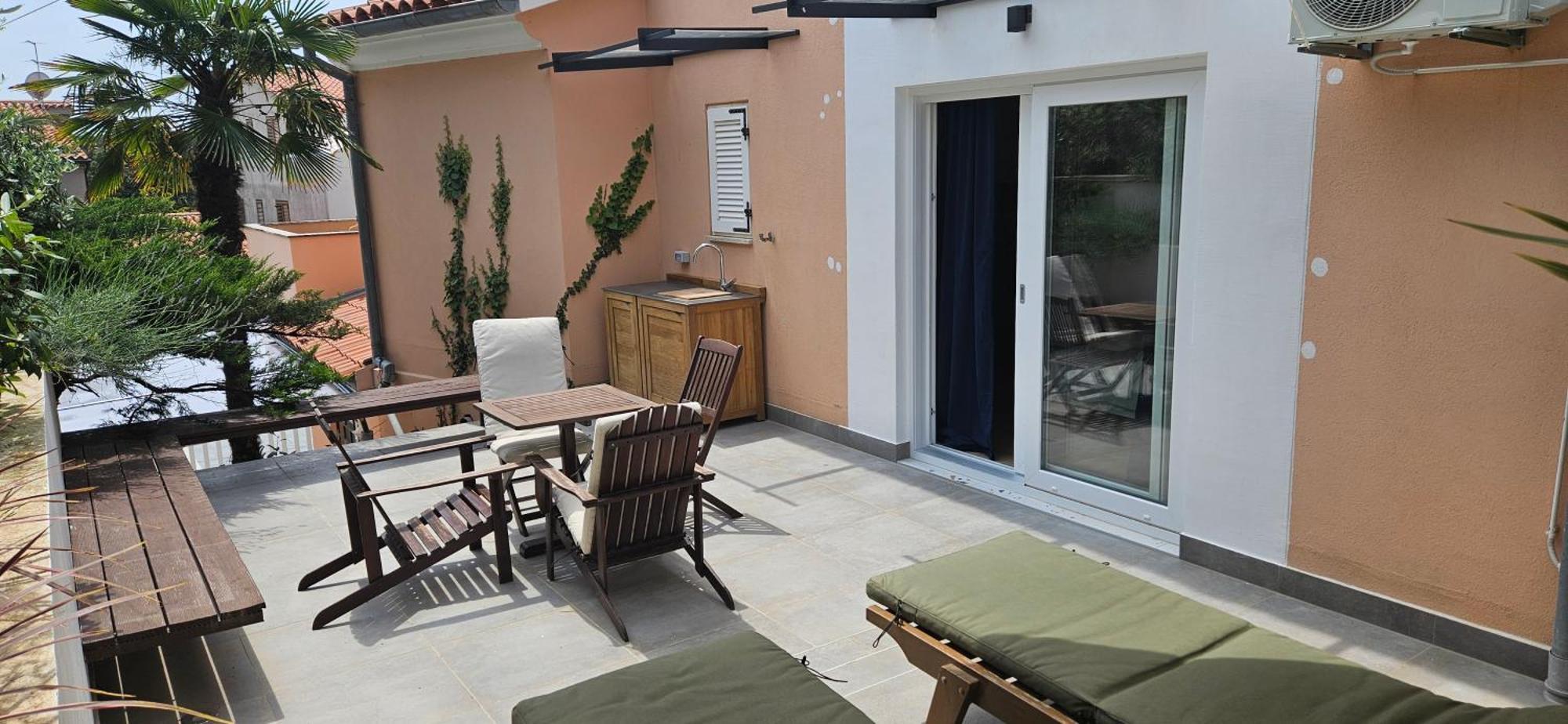 Apartment Maya Near The Beach Premantura Exterior foto